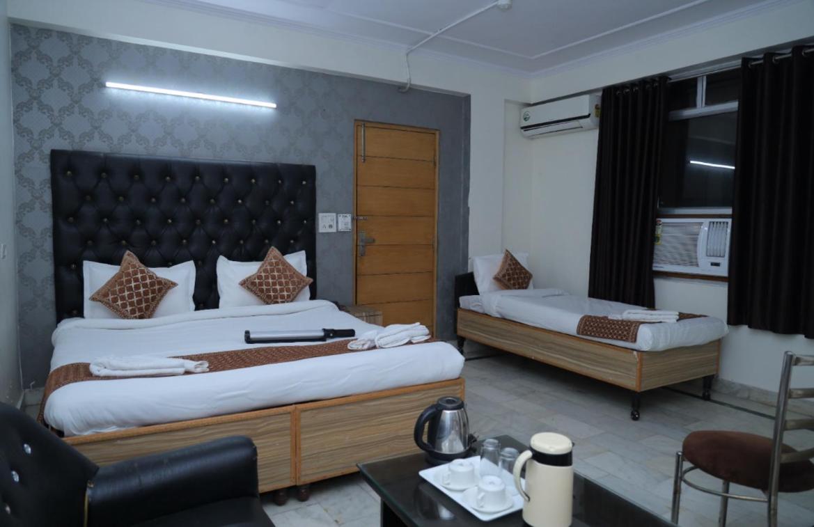 דלהי Hotel Star Palace - Near Karol Bagh Metro מראה חיצוני תמונה